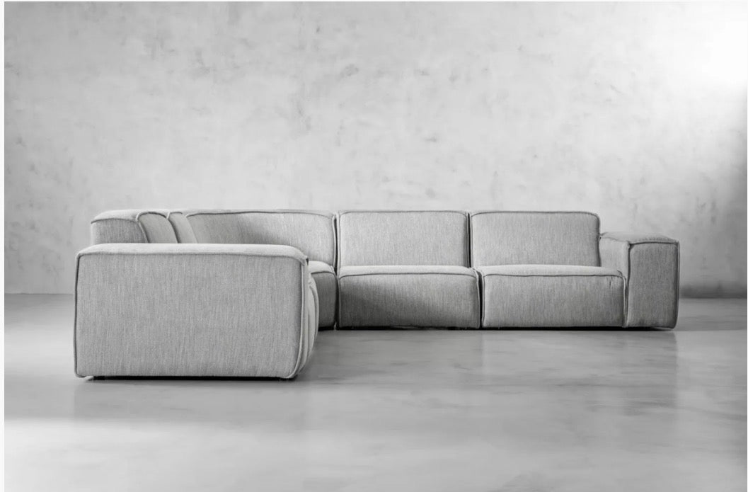 Lisa modular couch